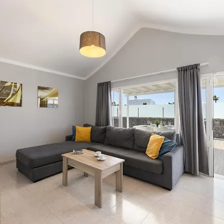 Casa La Graciosa 2a 2 By Escape Villa
