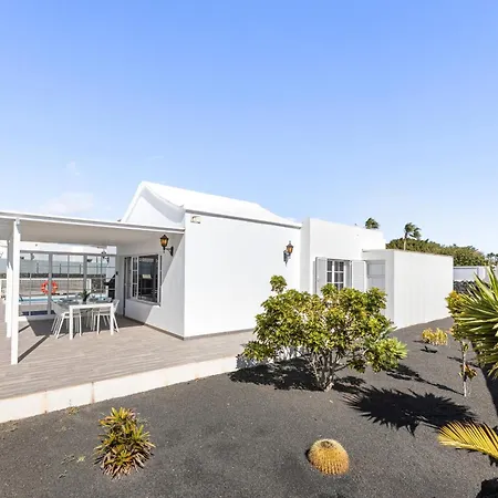 Casa La Graciosa 2a 2 By Escape Villa