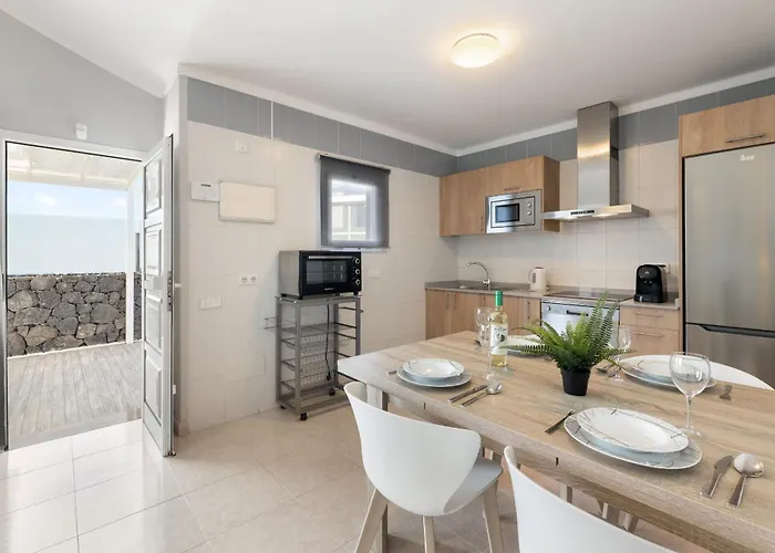 Casa La Graciosa 2a 2 By Escape